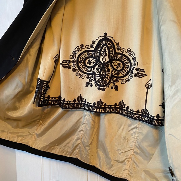 Blazer and Blouse set size 10 in black and cream - Picture 3 of 4